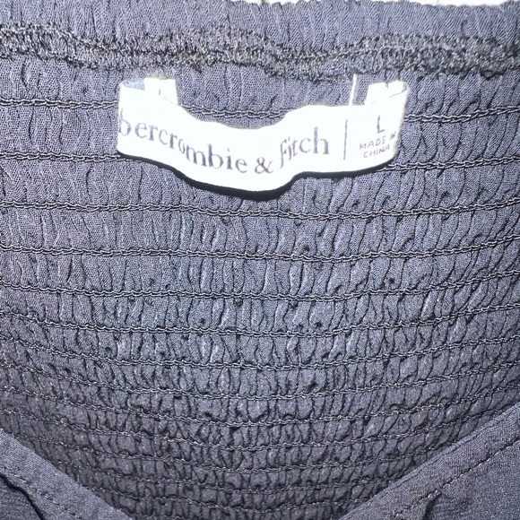 Abercrombie & fitch black sweetheart neckline shirt, size L - Picture 3 of 3